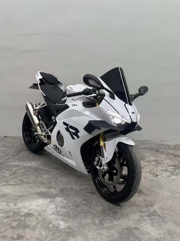 二手张雪机车500RR