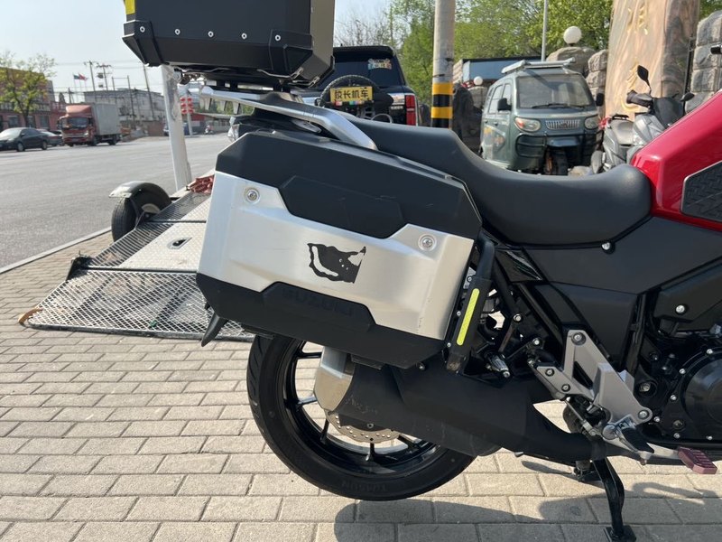 二手豪爵铃木DL250