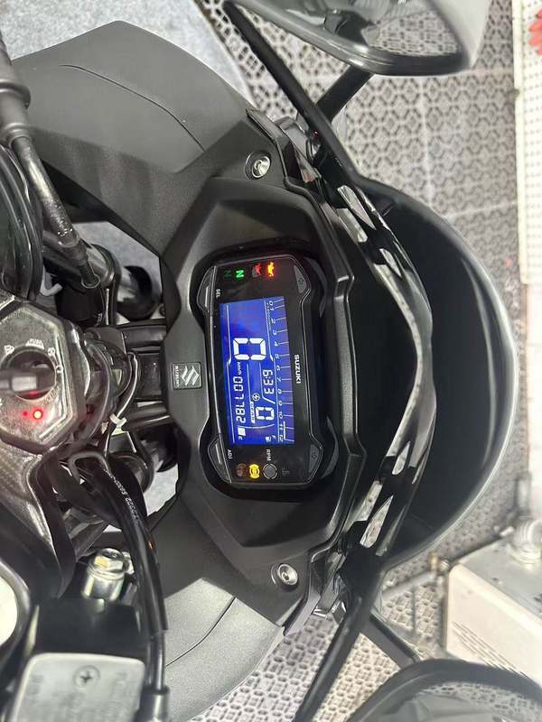 二手豪爵铃木GSX250R