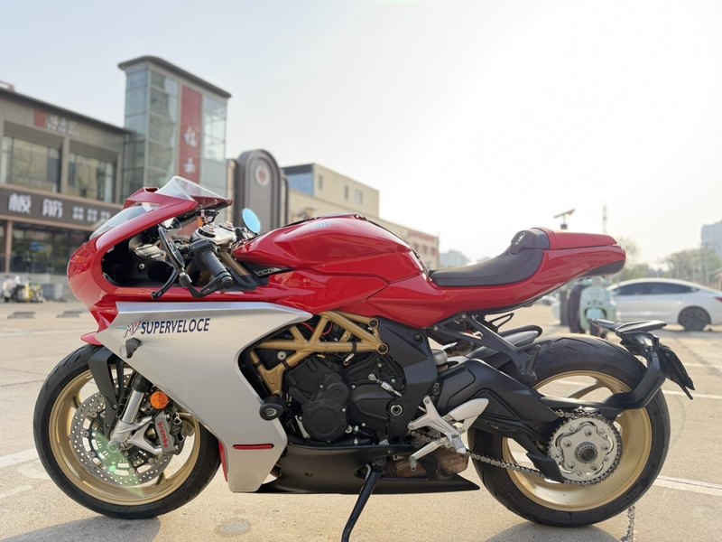 二手奥古斯塔Superveloce 800