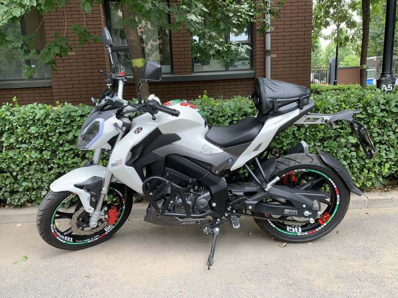 二手贝纳利小迅龙 BN150S