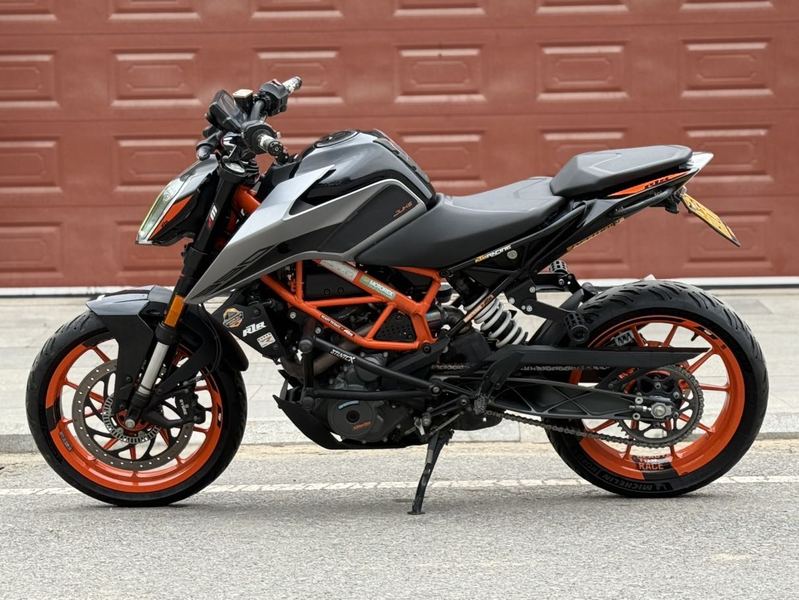 二手KTMR2R390 Duke