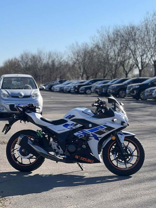 二手豪爵铃木GSX250R