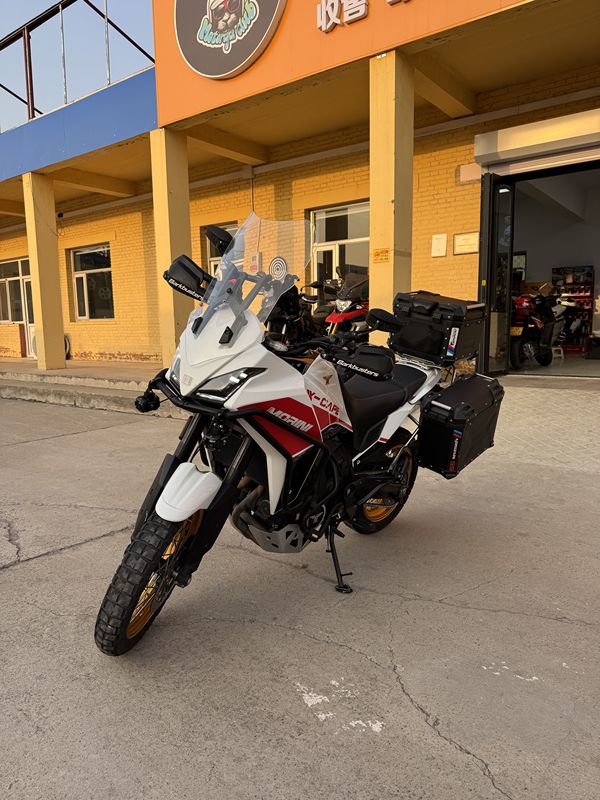 二手摩托莫里尼X-Cape 650