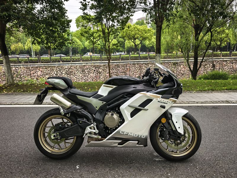 二手春风500SR VOOM