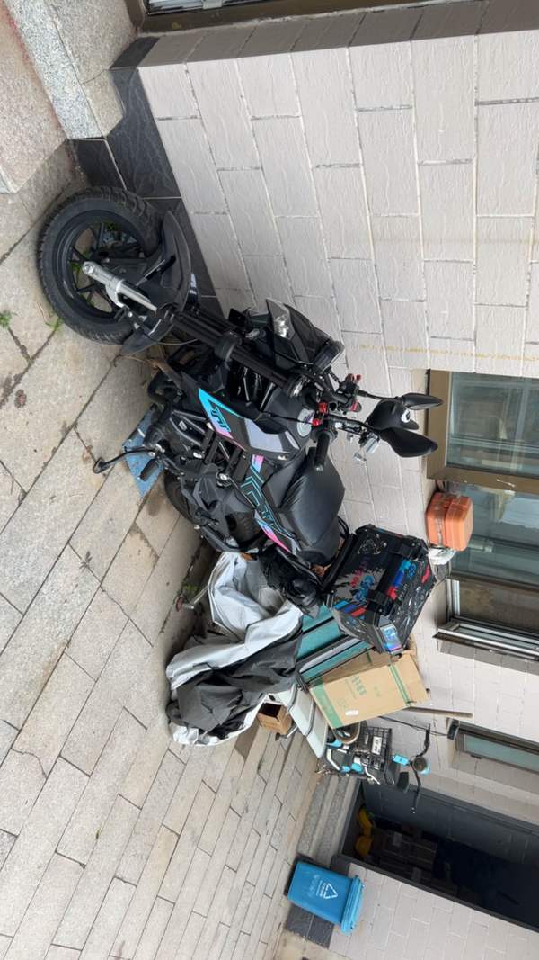 二手贝纳利小暴龙TNT125