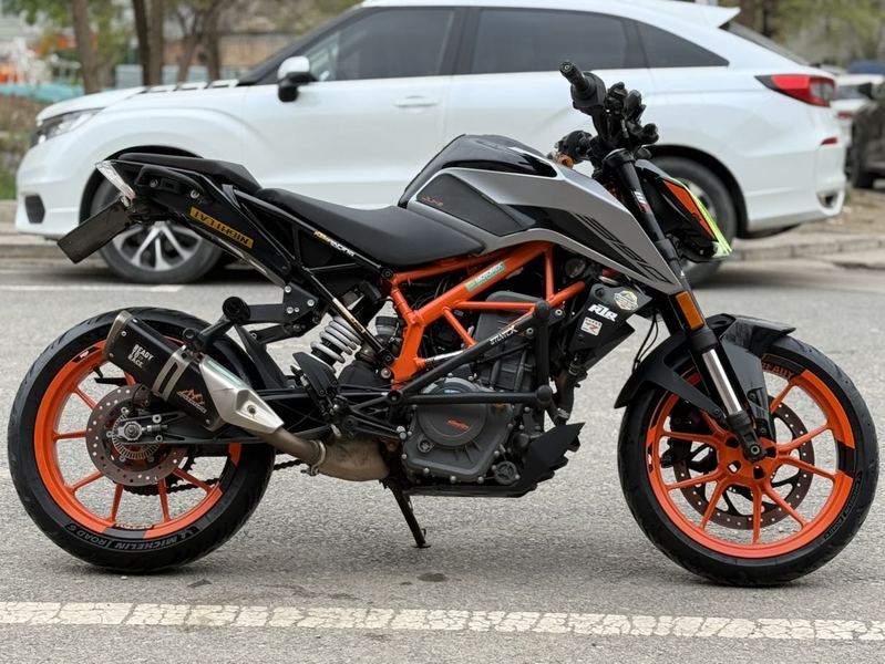 二手KTMR2R390 Duke