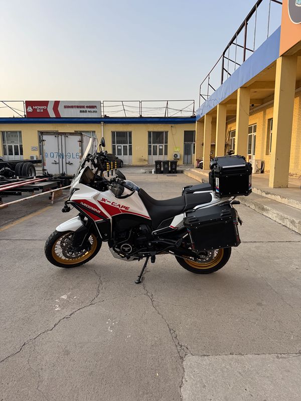 二手摩托莫里尼X-Cape 650