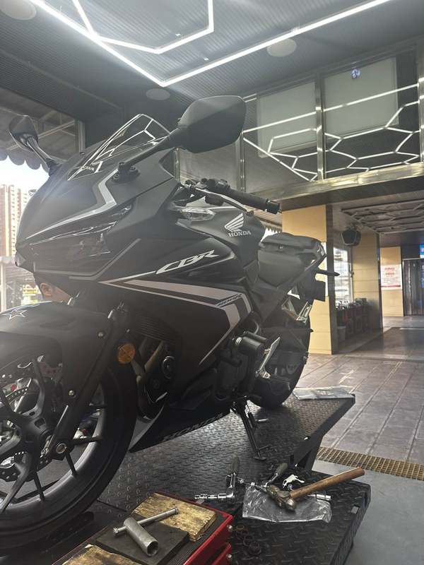 二手本田CBR400R