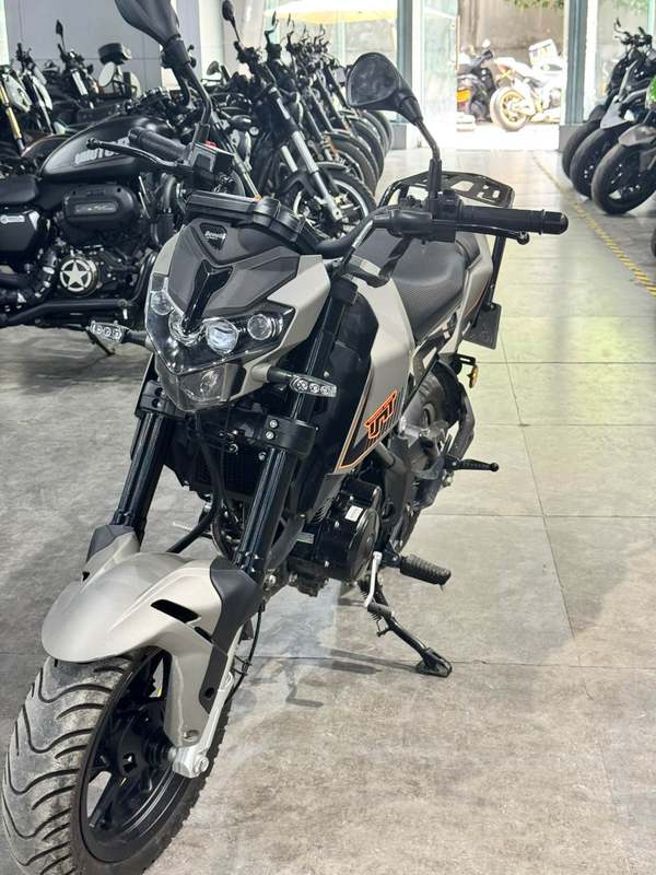 二手贝纳利小暴龙TNT125