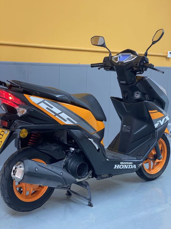 二手五羊本田NX125