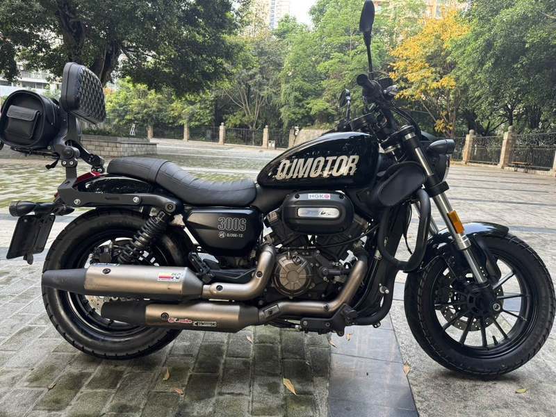 二手QJMOTOR闪300