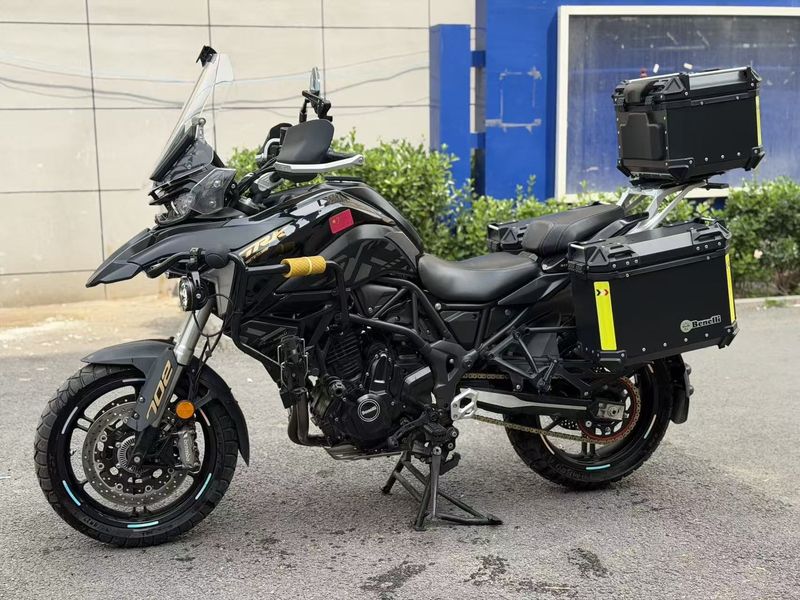 二手贝纳利TRK702