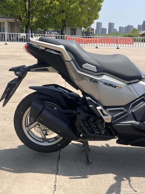 二手三阳哈士奇 Husky ADV150