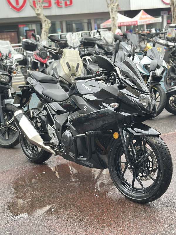 二手豪爵铃木GSX250R
