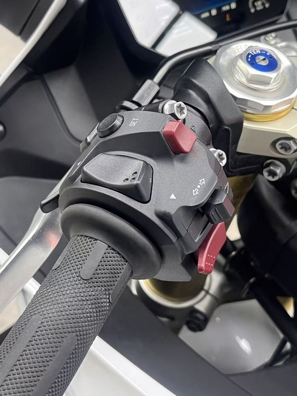 二手张雪机车500RR