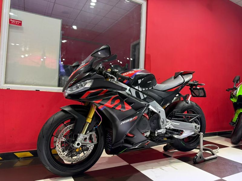 二手阿普利亚RSV4