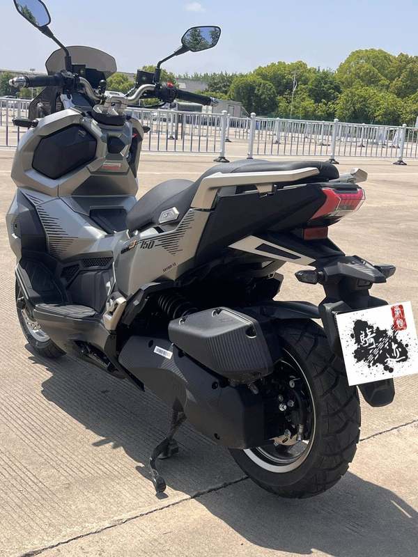 二手三阳哈士奇 Husky ADV150