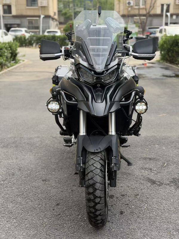 二手贝纳利TRK702