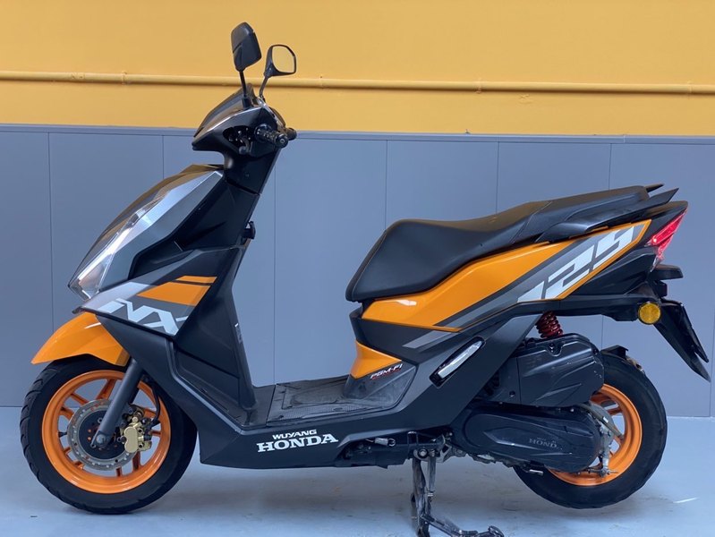 二手五羊本田NX125