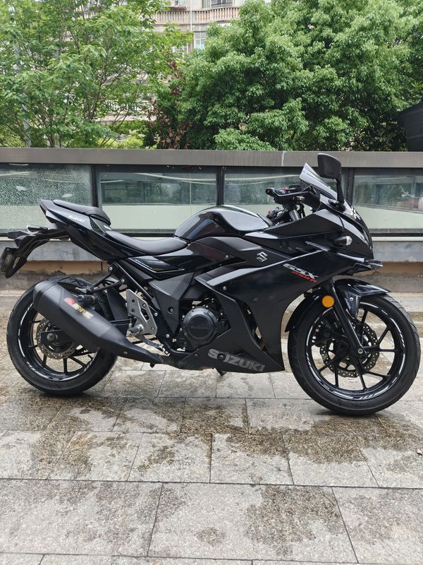 二手豪爵铃木GSX250R