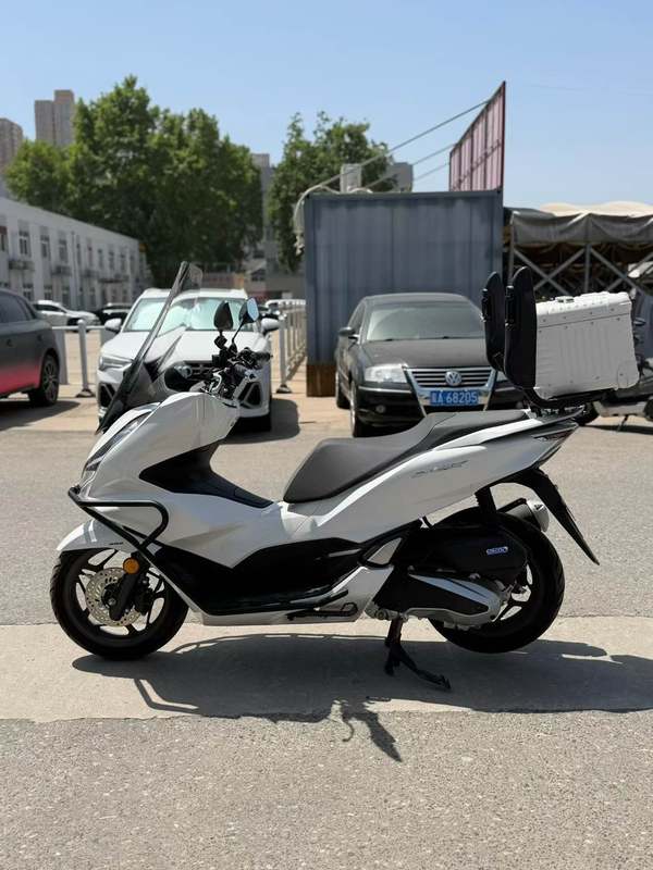 二手五羊本田PCX