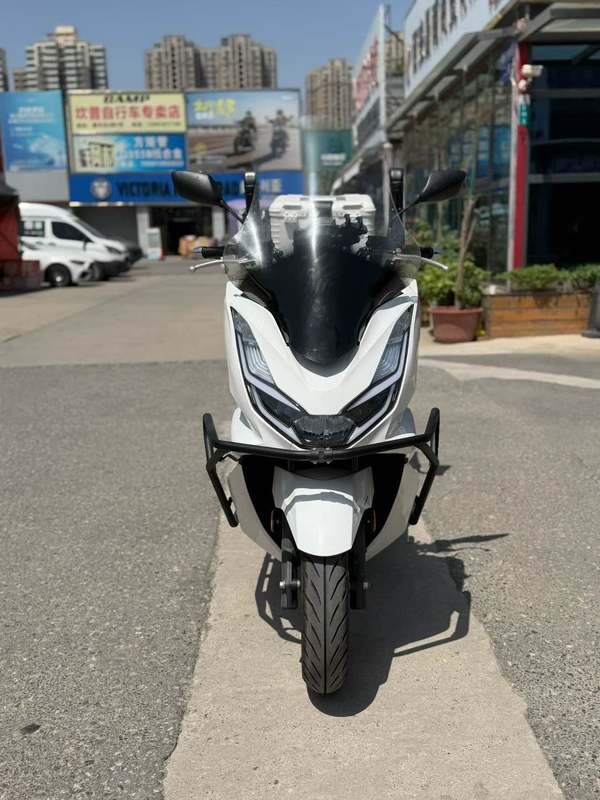 二手五羊本田PCX