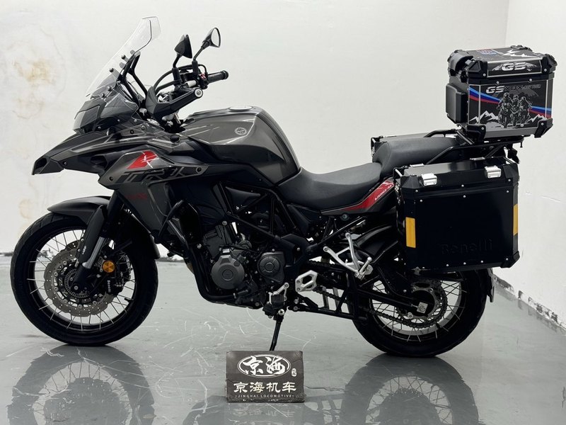 二手贝纳利金鹏 TRK502