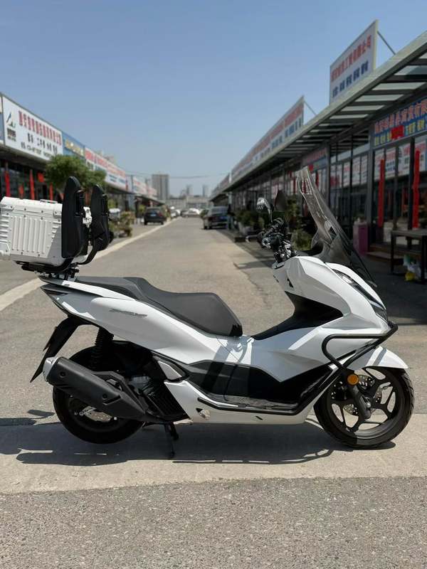 二手五羊本田PCX