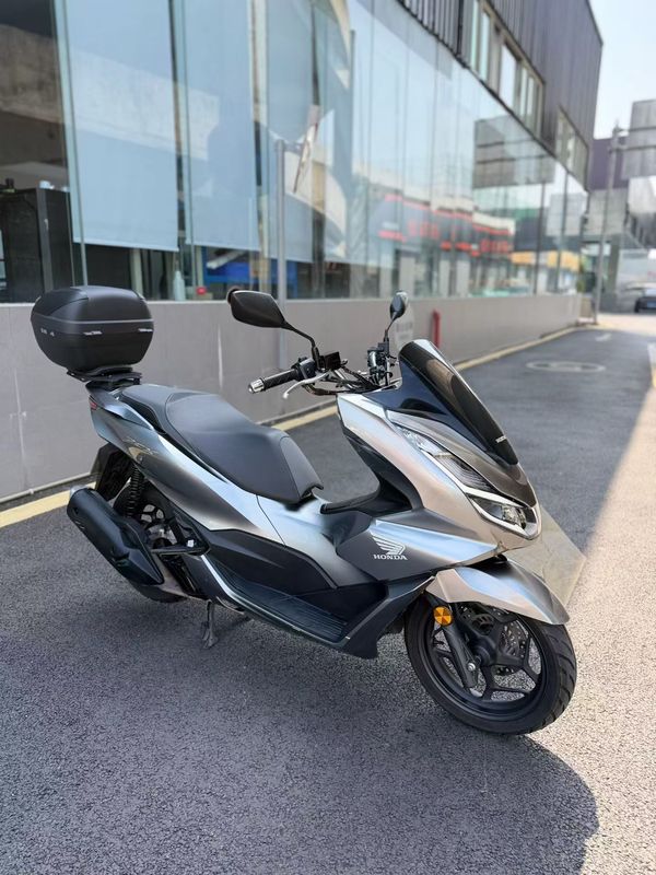 二手五羊本田PCX