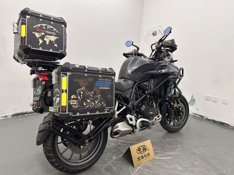 二手贝纳利金鹏 TRK502