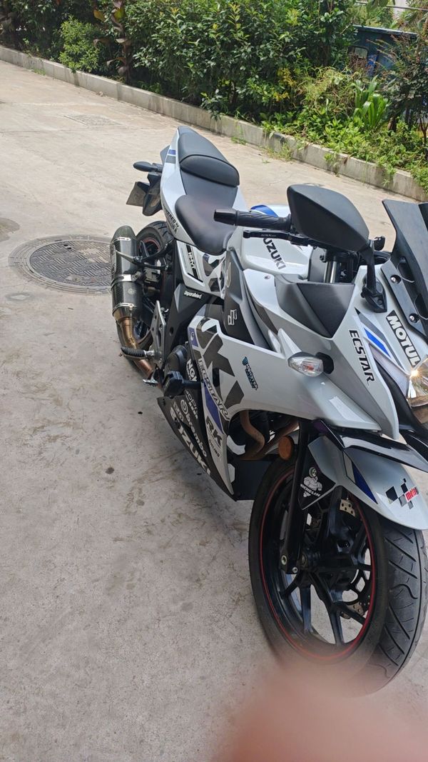 二手豪爵铃木GSX250R