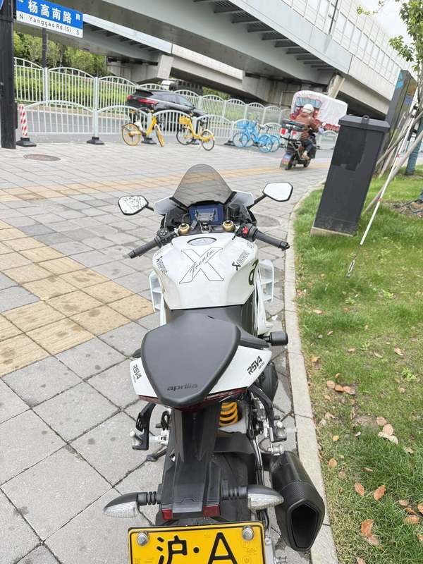 二手阿普利亚RSV4