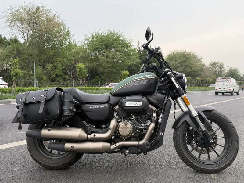 二手QJMOTOR闪300