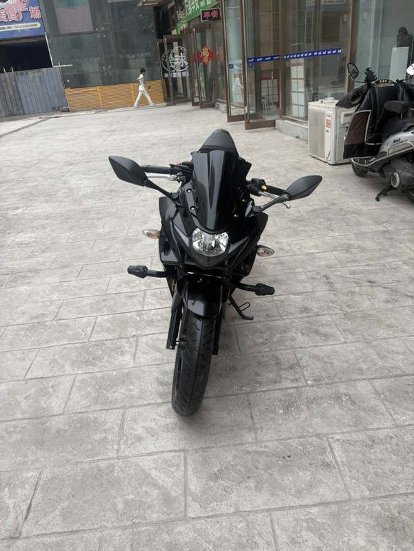 二手豪爵铃木GSX250R