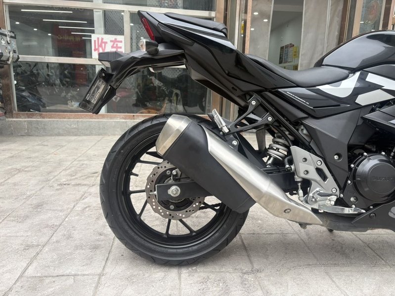 二手豪爵铃木GSX250R