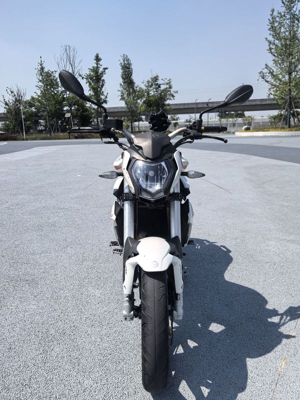 二手贝纳利红宝龙 TNT150i