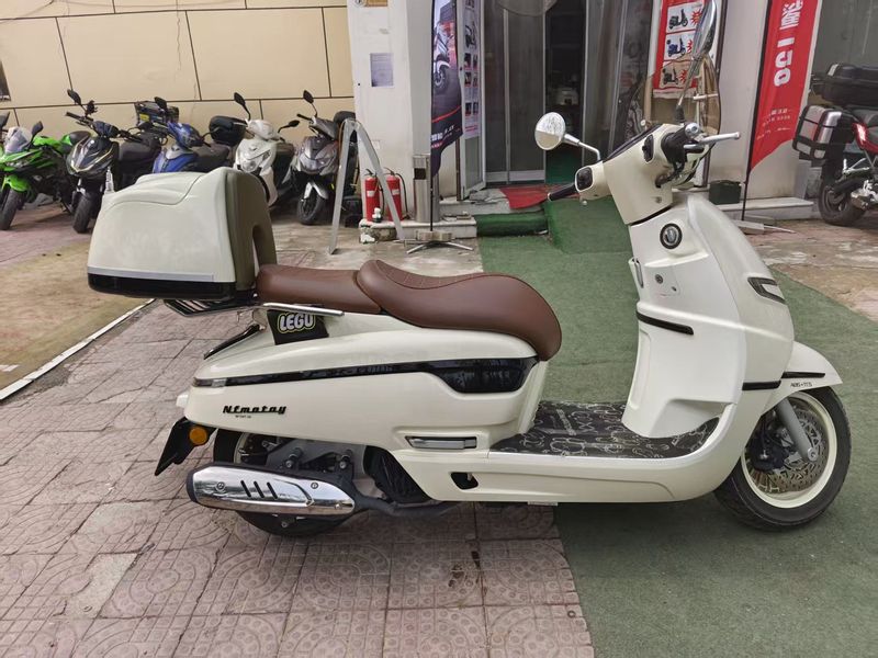 二手南方梦拉丽莎 飞戈