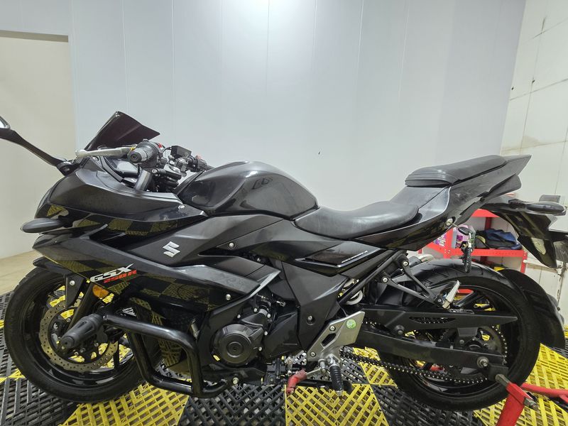 二手豪爵铃木GSX250R