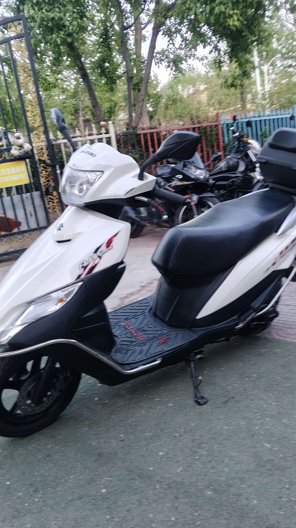 二手济南铃木优友 UU125i