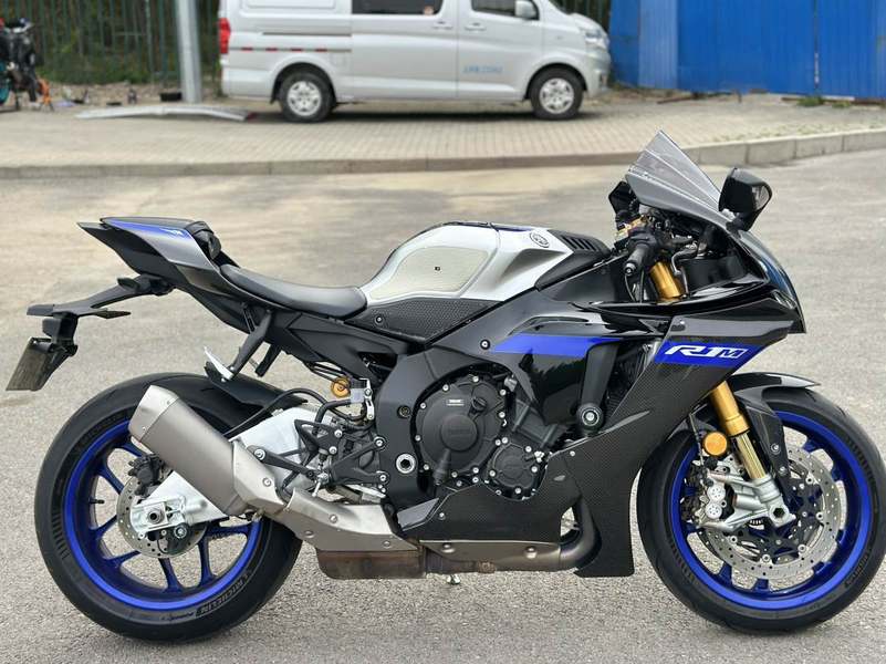 二手雅马哈YZF-R1