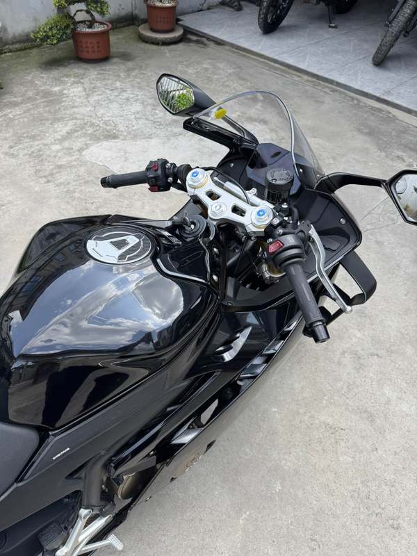 二手张雪机车500RR
