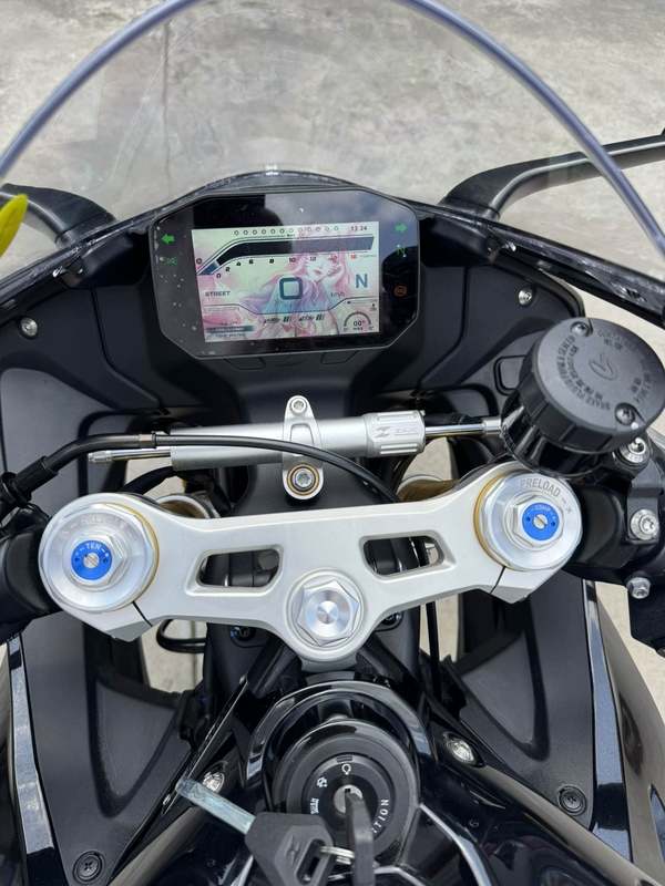 二手张雪机车500RR