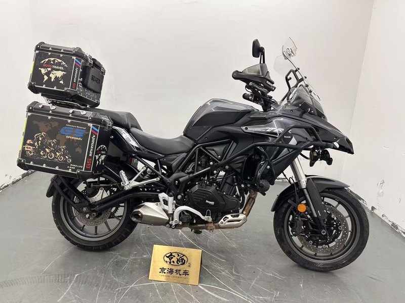 二手贝纳利金鹏 TRK502