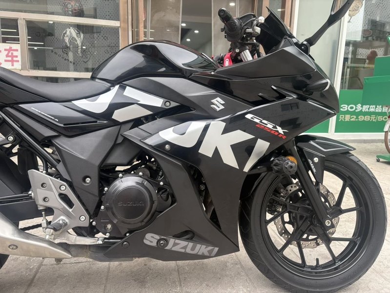 二手豪爵铃木GSX250R
