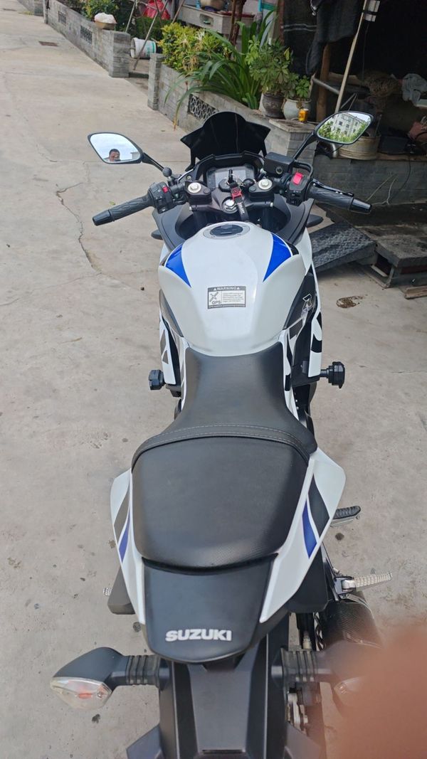 二手豪爵铃木GSX250R