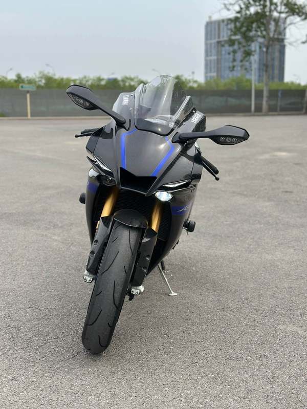 二手雅马哈YZF-R1