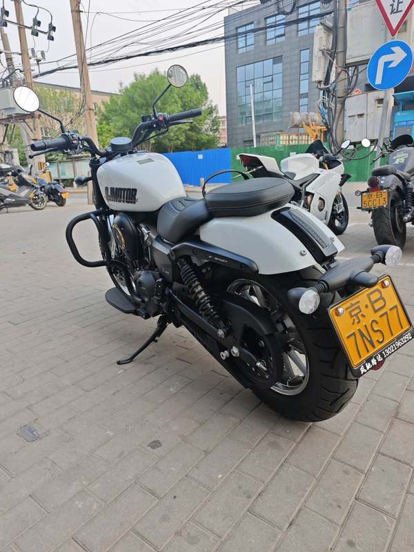 二手QJMOTOR闪300