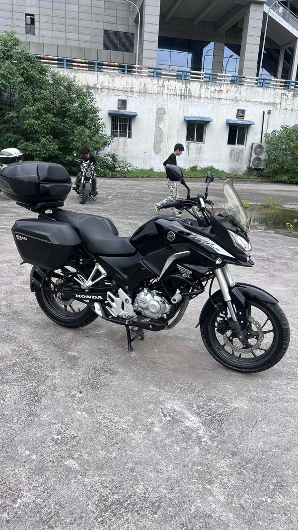 二手豪爵铃木DL250