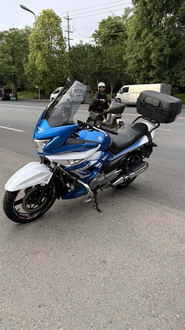 二手铃木GW 250F Inazuma 